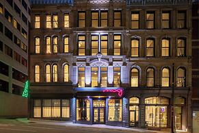 Moxy Cincinnati Downtown