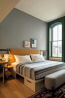 Moxy Cincinnati Downtown