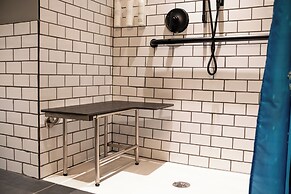 Moxy Cincinnati Downtown