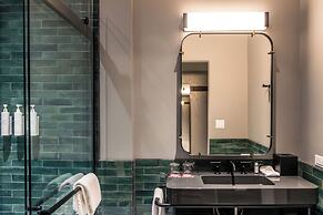 Moxy Cincinnati Downtown