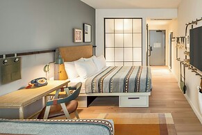 Moxy Cincinnati Downtown