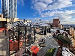 Moxy Cincinnati Downtown