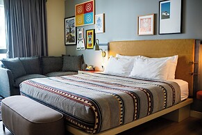 Moxy Cincinnati Downtown