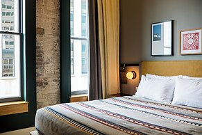 Moxy Cincinnati Downtown
