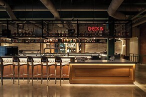 Moxy Cincinnati Downtown