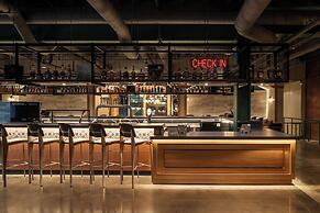 Moxy Cincinnati Downtown