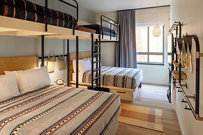 Moxy Cincinnati Downtown