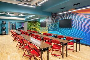 Moxy Cincinnati Downtown