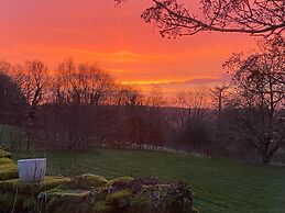 Tranquil Cabin Retreat Near Chepstow