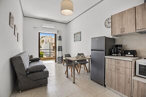 Seafront Apartment in Chania 7