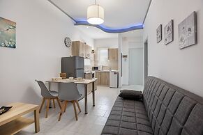 Seafront Apartment in Chania 7