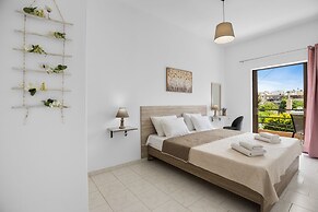 Seafront Apartment in Chania 7