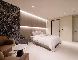The Gleam Hotel