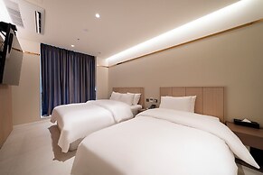 The Gleam Hotel
