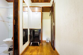 Pousada Vila Floratta by Concavus