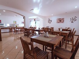 Pousada Vila Floratta by Concavus