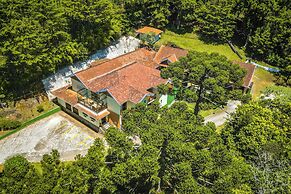 Pousada Vila Floratta by Concavus