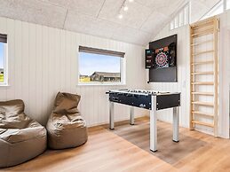 5 Star Holiday Home in Sydals