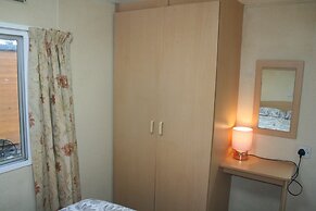 Lovely Bk Calypso Bluebird 6 Berth Holiday Caravan