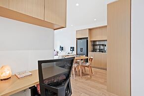 Luxury Hinterland View on Palm Beach