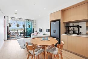 Luxury Hinterland View on Palm Beach