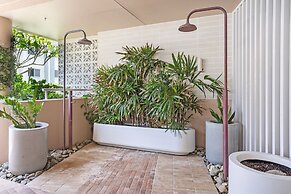 Luxury Hinterland View on Palm Beach