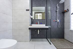Kinton hotel