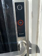 Seamless Hotels