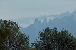 BZIKA Wonderland Retreat