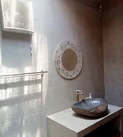 Villa Lova Sambirenteng