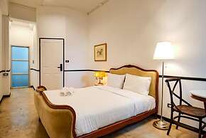 The Character Yaowarat