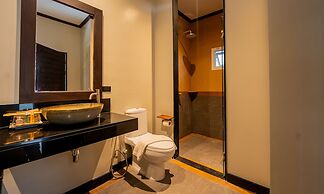 SeToVa Naiharn Grand Pool Villa, Rawai