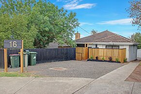 16 Scenic by Regional Escapes