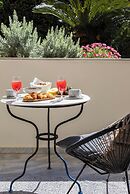 Serena Calm Pool House