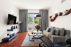 Serena Calm Pool House