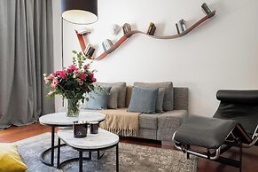 Serena Calm Pool House