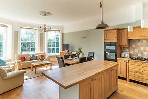 Holyland House - Greenacres Estates