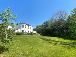 Holyland House - Greenacres Estates