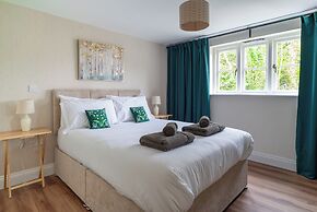 Holyland House - Greenacres Estates