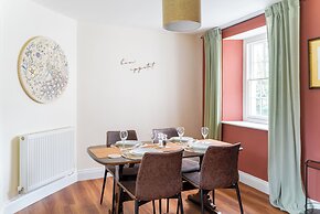 Holyland House - Greenacres Estates