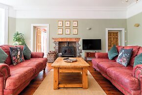 Holyland House - Greenacres Estates