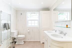 Holyland House - Greenacres Estates