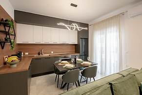 Luxury Chic Retreat Suites