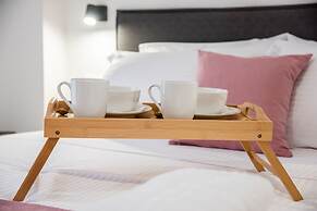 Luxury Chic Retreat Suites