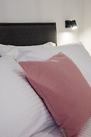 Luxury Chic Retreat Suites