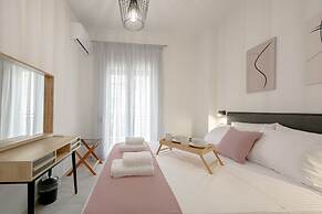 Luxury Chic Retreat Suites