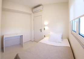 White Dome Apartment I