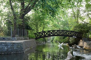 River Serenity Villa Vryses
