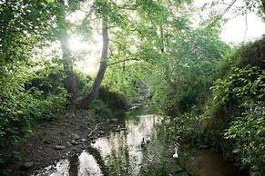 River Serenity Villa Vryses
