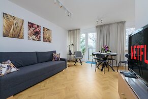 Lumina spacious apartment in Warsaw